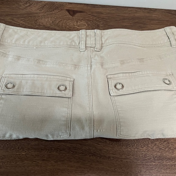 White House Black Market Light Khaki Stretch Mini Skirt Size 6 - Picture 9 of 10